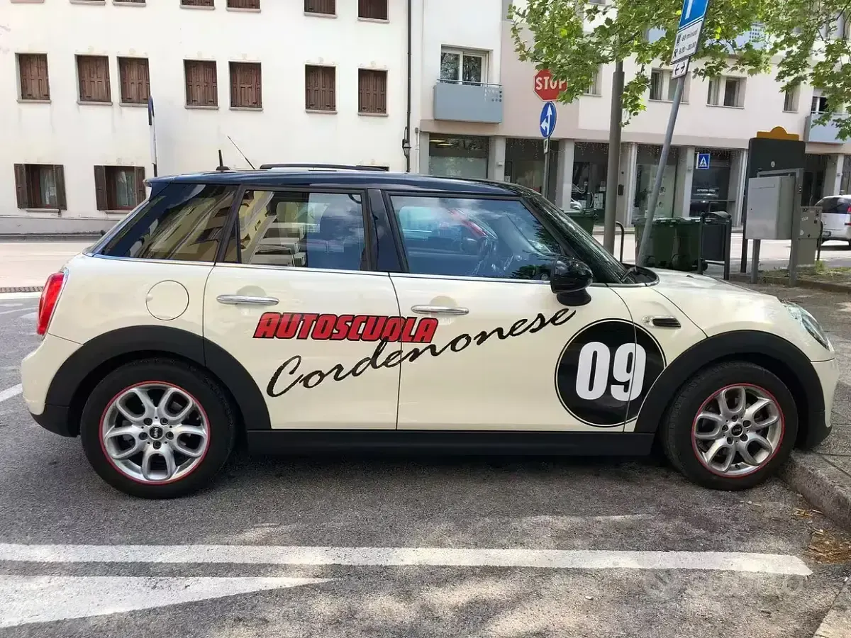 Usata Mini Cooper 2018 Bianco Utilitaria
