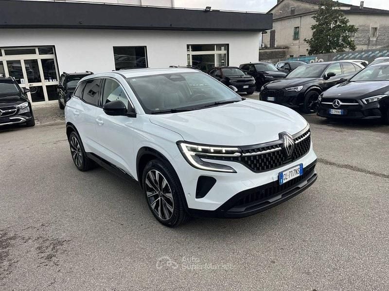 Usata Renault Austral Techno 200 CV (147 kW) 2022 Bianco SUV