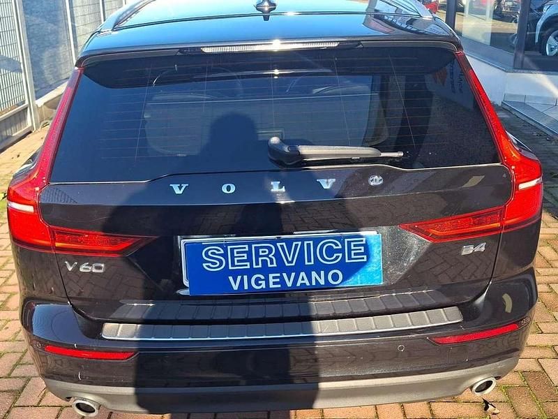 Usata Volvo V60 Business Edition 197 CV (144 kW) 2021 Nero Station wagon
