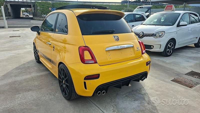 Usata Abarth 595 Competizione 165 CV (121 kW) 2020 Giallo Berlina