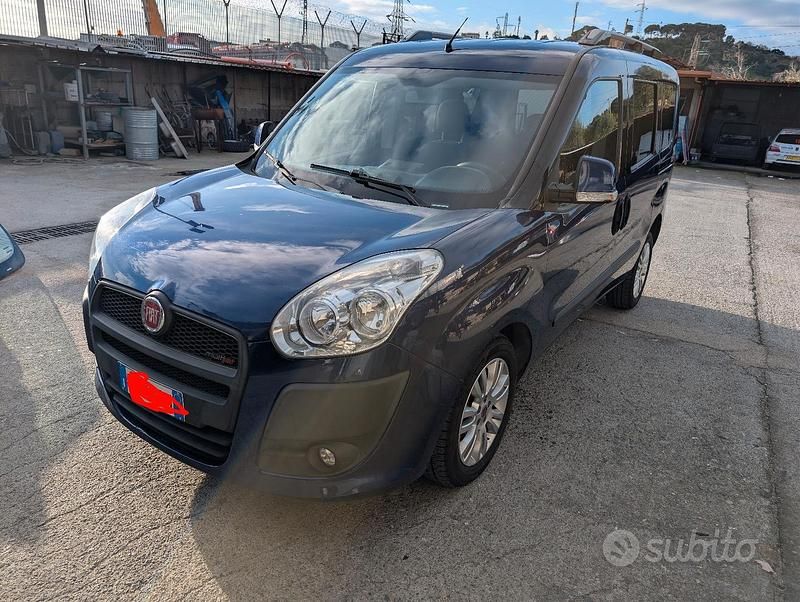 Usata Fiat Doblò 105 CV (77 kW) 2011 Monovolume