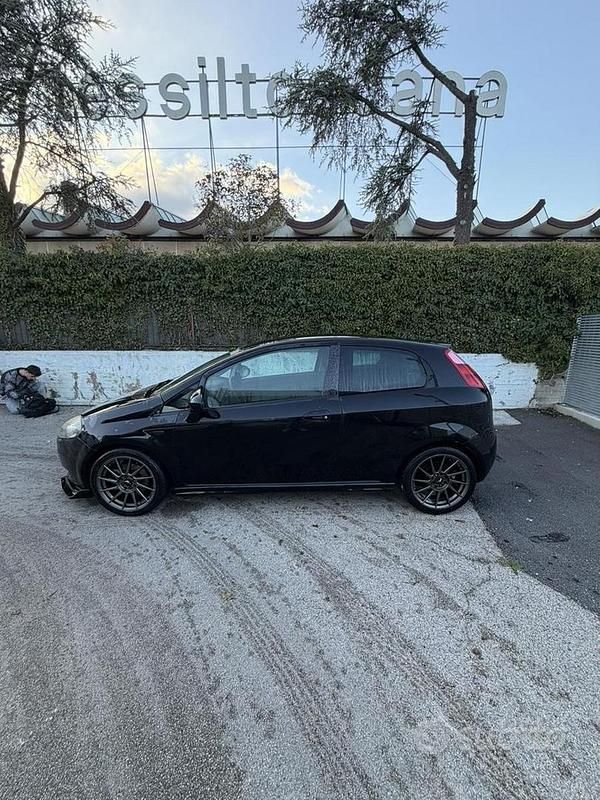Usata Fiat Grande Punto Sport 2009 Nero Utilitaria