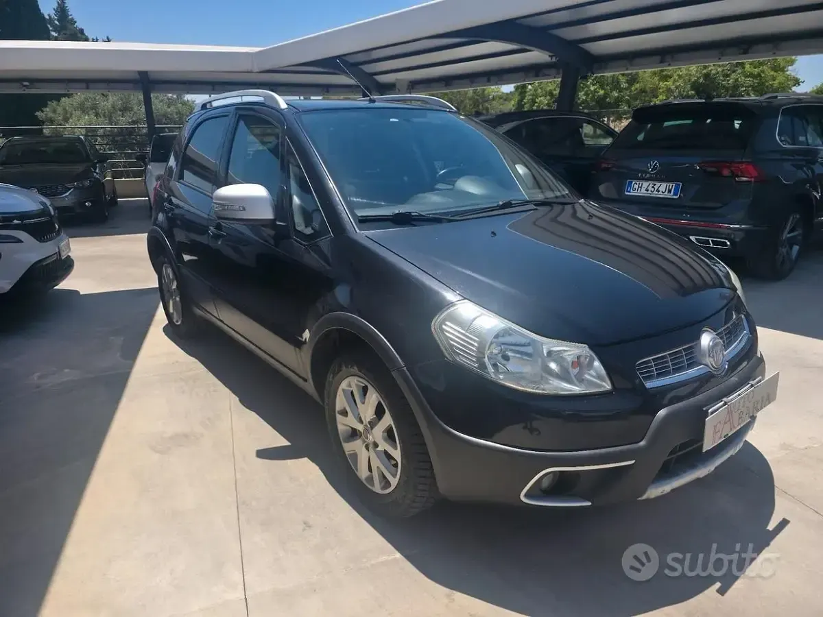 Usata Fiat Sedici Emotion 135 CV (99 kW) 2014 Nero SUV