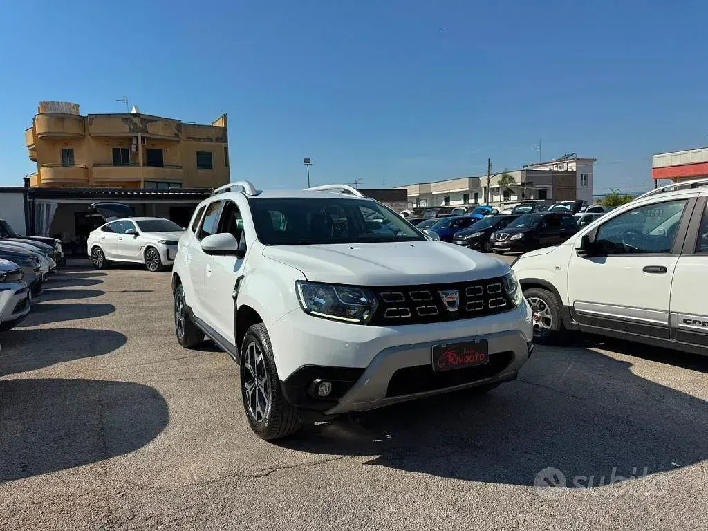 Usata Dacia Duster Comfort 101 CV (74 kW) 2021 Bianco SUV