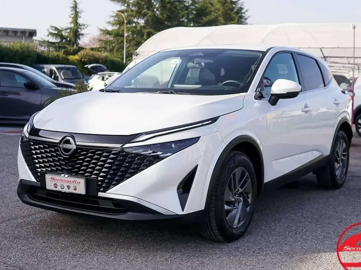 Usata Nissan Qashqai Acenta 158 CV (116 kW) 2025 Pearl white SUV