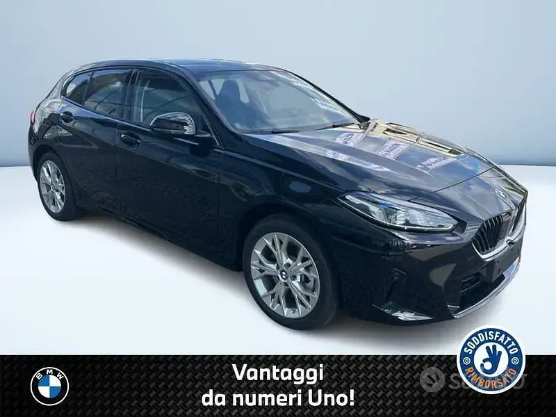 Usata BMW 120 Comfort Edition 150 CV (110 kW) 2025 Nero Utilitaria