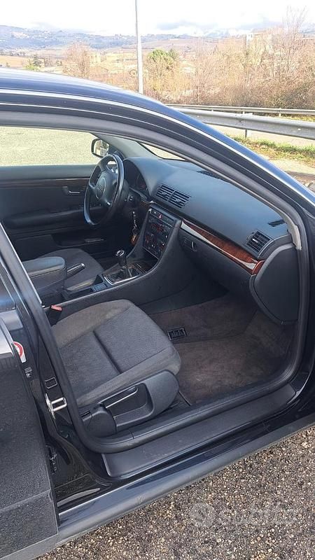 Usata Audi A4 130 CV (95 kW) 2003 Nero Berlina