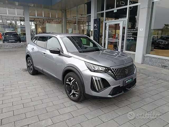 Usata Peugeot 2008 Allure 131 CV (96 kW) 2024 SUV