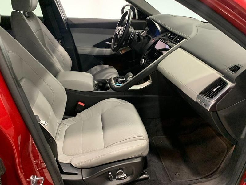 Usata Jaguar E-Pace R-Dynamic 309 CV (227 kW) 2021 Firenze red SUV