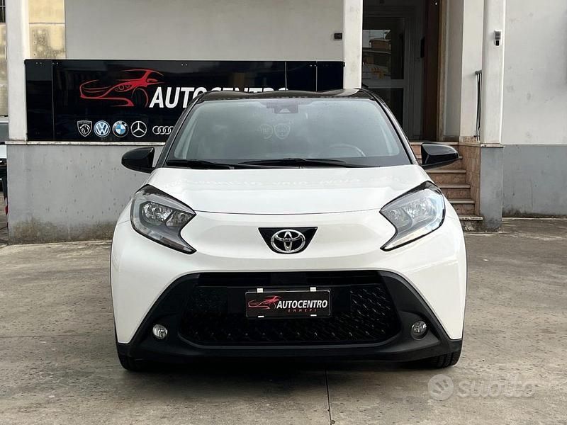 Usata Toyota Aygo X Trend 72 CV (52 kW) 2024 Bianco SUV