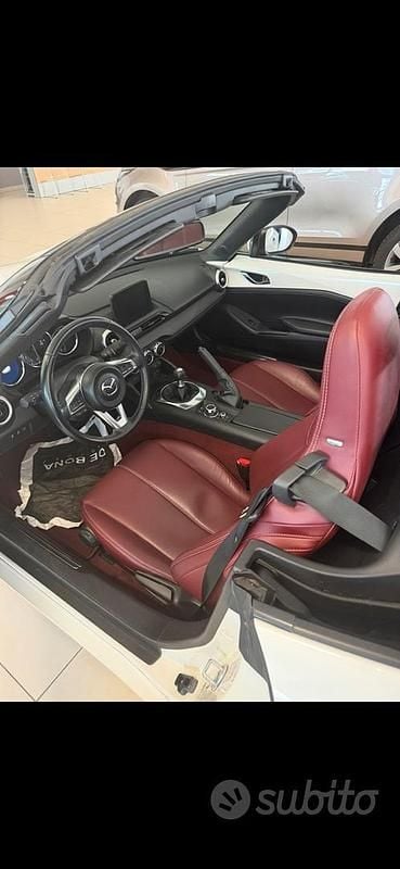 Usata Mazda MX5 132 CV (97 kW) 2025 Bianco Cabrio