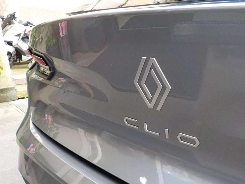 Nuova Renault Clio V Evolution 116 CV (85 kW) 2026 Vari colori Berlina