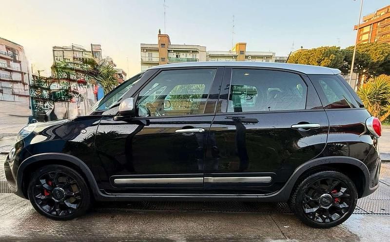 Usata Fiat 500L Trekking 120 CV (88 kW) 2014 Nero Monovolume