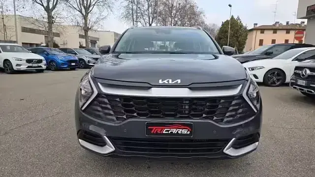 Usado Kia Sportage 136 CV (100 kW) 2023 Gris SUV