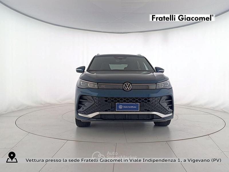 Usado VW Tiguan R-line 150 CV (110 kW) 2025 Azul SUV