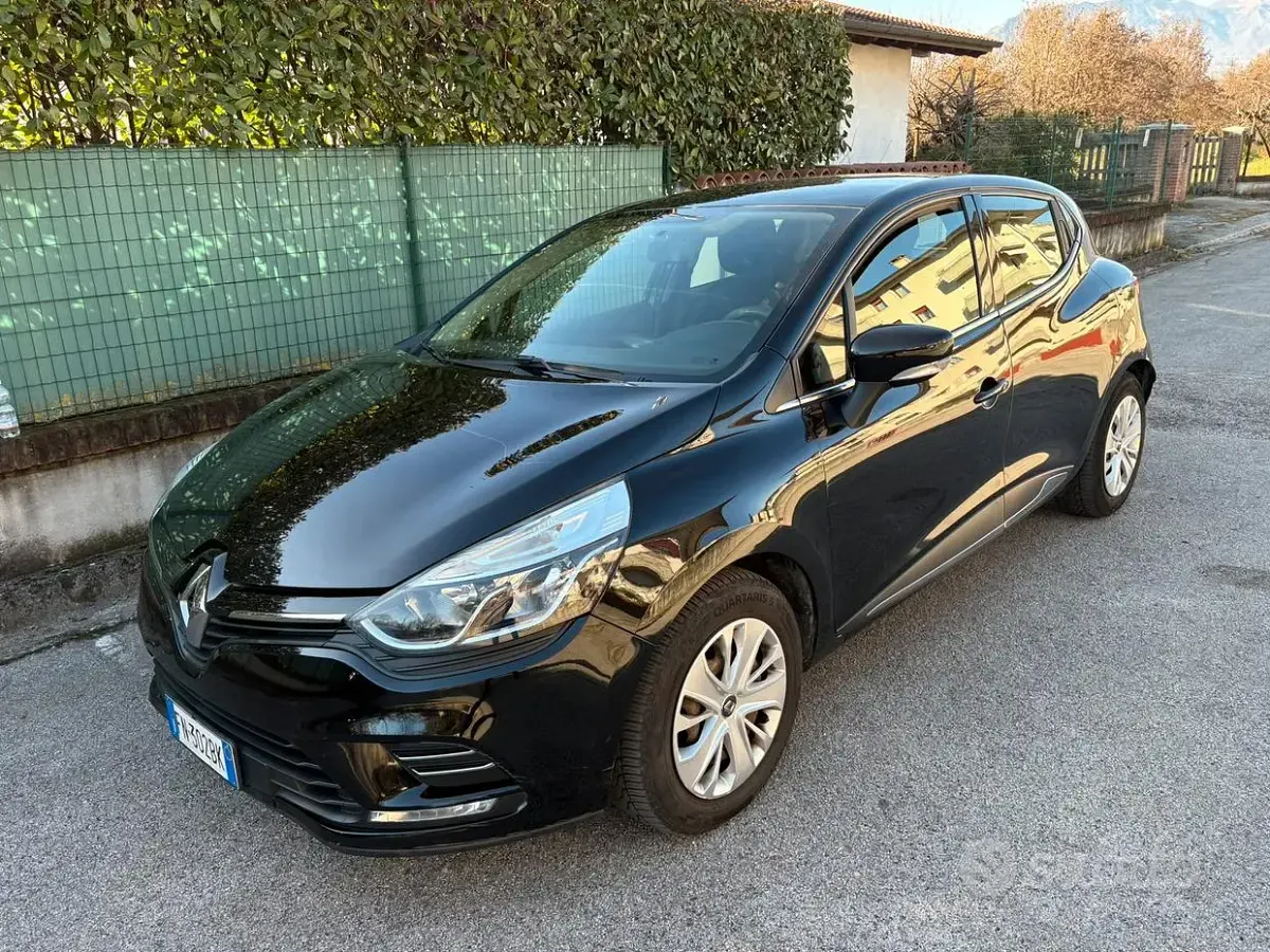 Usata Renault Clio IV 73 CV (53 kW) 2018 Nero Berlina
