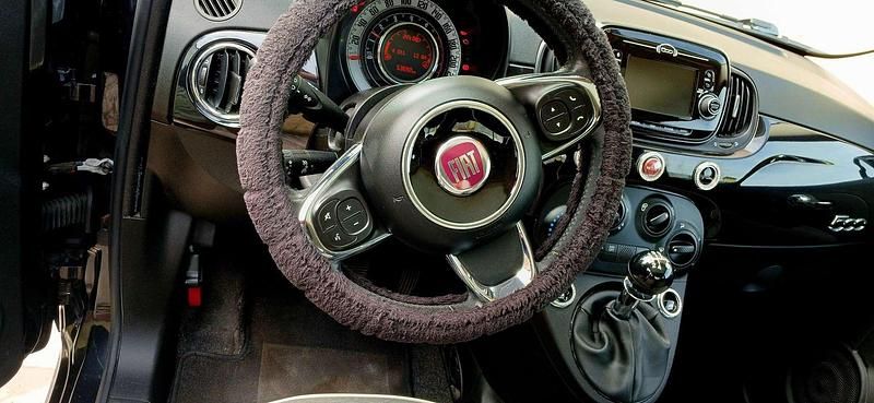 Usata Fiat 500 Lounge 69 CV (50 kW) 2017 Nero Utilitaria