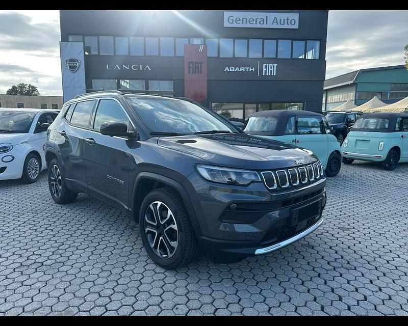 Grigio Usata 2023 Jeep Compass SUV | 25.500 € (Cara) - Immagine 1/4