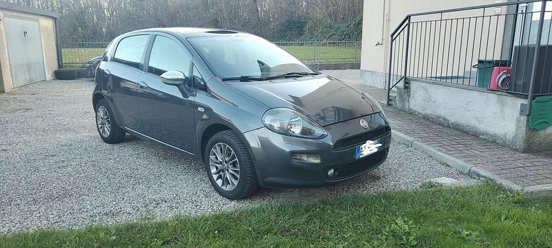 Usata Fiat Punto Evo Dynamic 77 CV (56 kW) 2012 Utilitaria