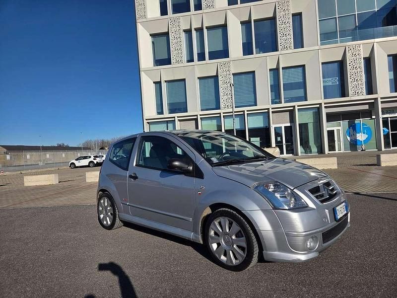 Usata Citroën C2 122 CV (89 kW) 2005 Argento Utilitaria