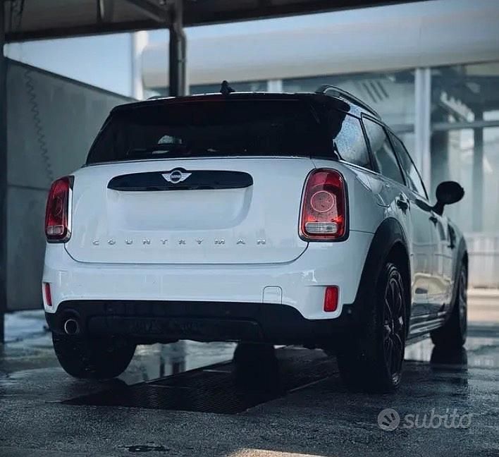 Usata Mini Cooper Countryman Business 150 CV (110 kW) 2017 Bianco SUV