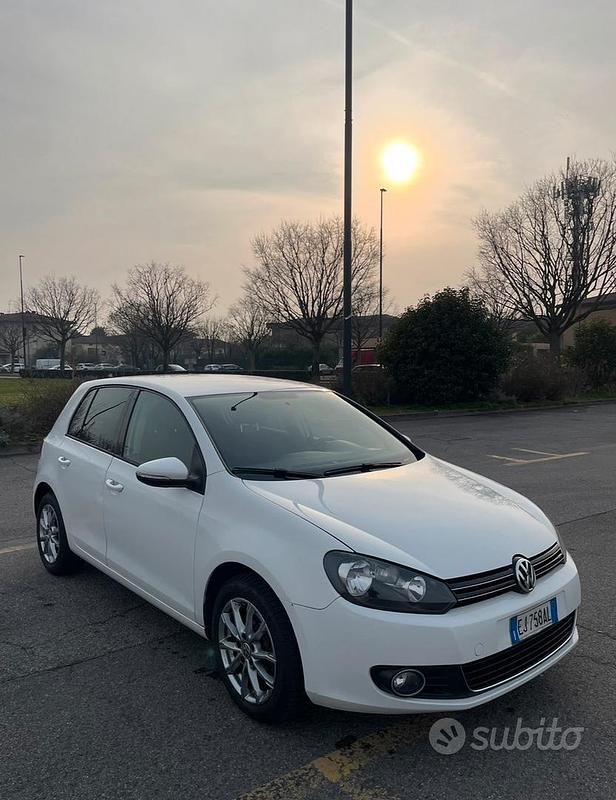 Usata VW Golf VI 102 CV (75 kW) 2011 Utilitaria