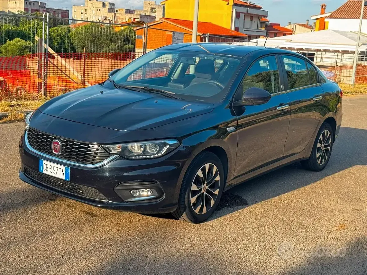 Usata Fiat Tipo Mirror 120 CV (88 kW) 2020 Berlina