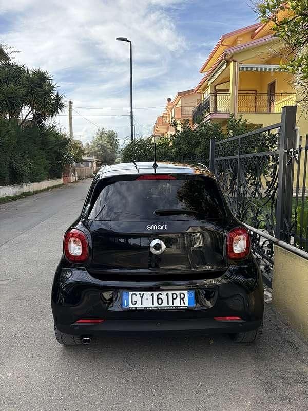 Usata Smart ForFour Passion 90 CV (66 kW) 2016 Utilitaria