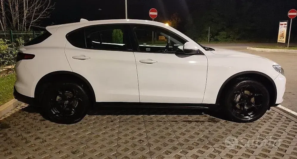 Usata Alfa Romeo Stelvio 179 CV (131 kW) 2018 Bianco SUV