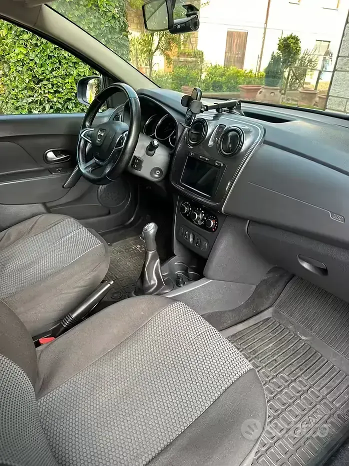 Usata Dacia Logan 95 CV (69 kW) 2020 Blu Berlina