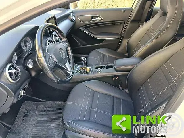 Usata Mercedes A180 109 CV (80 kW) 2014 Bianco Berlina