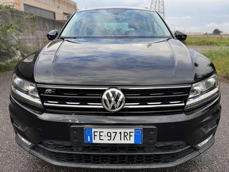 Nero Usata 2016 VW Tiguan Business SUV | 15.100 € (Cara) - Immagine 1/4