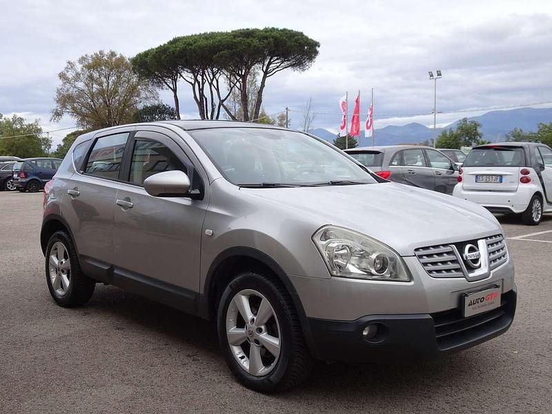 Usata Nissan Qashqai Acenta 150 CV (110 kW) 2009 Grigio SUV