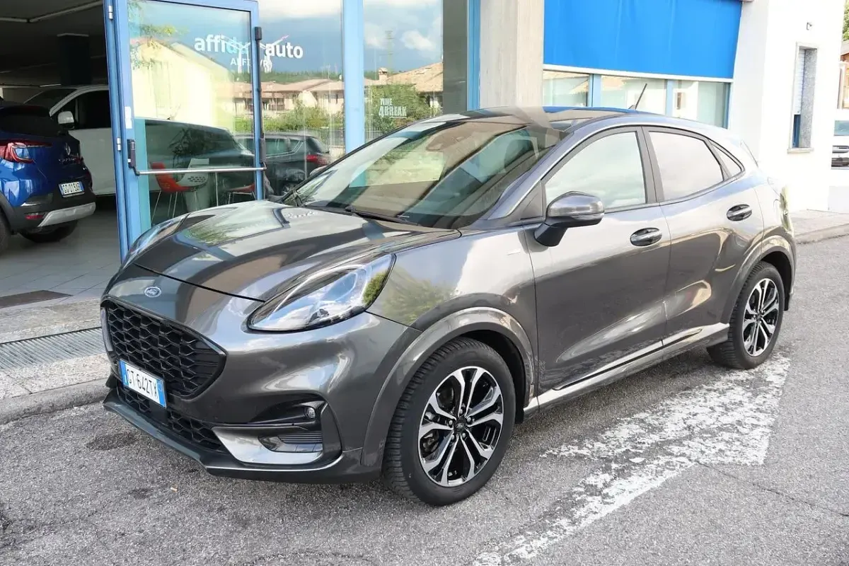 Usata Ford Puma ST-Line 125 CV (91 kW) 2024 Grigio SUV