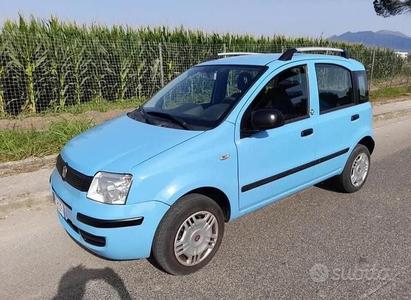 Blu Usata 2011 Fiat Panda Dynamic Berlina | 3400 € (Cara) - Immagine 1/4