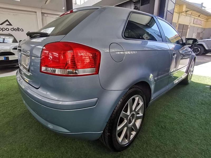 Usata Audi A3 Ambiente 102 CV (75 kW) 2007 Blu/azzurro Utilitaria