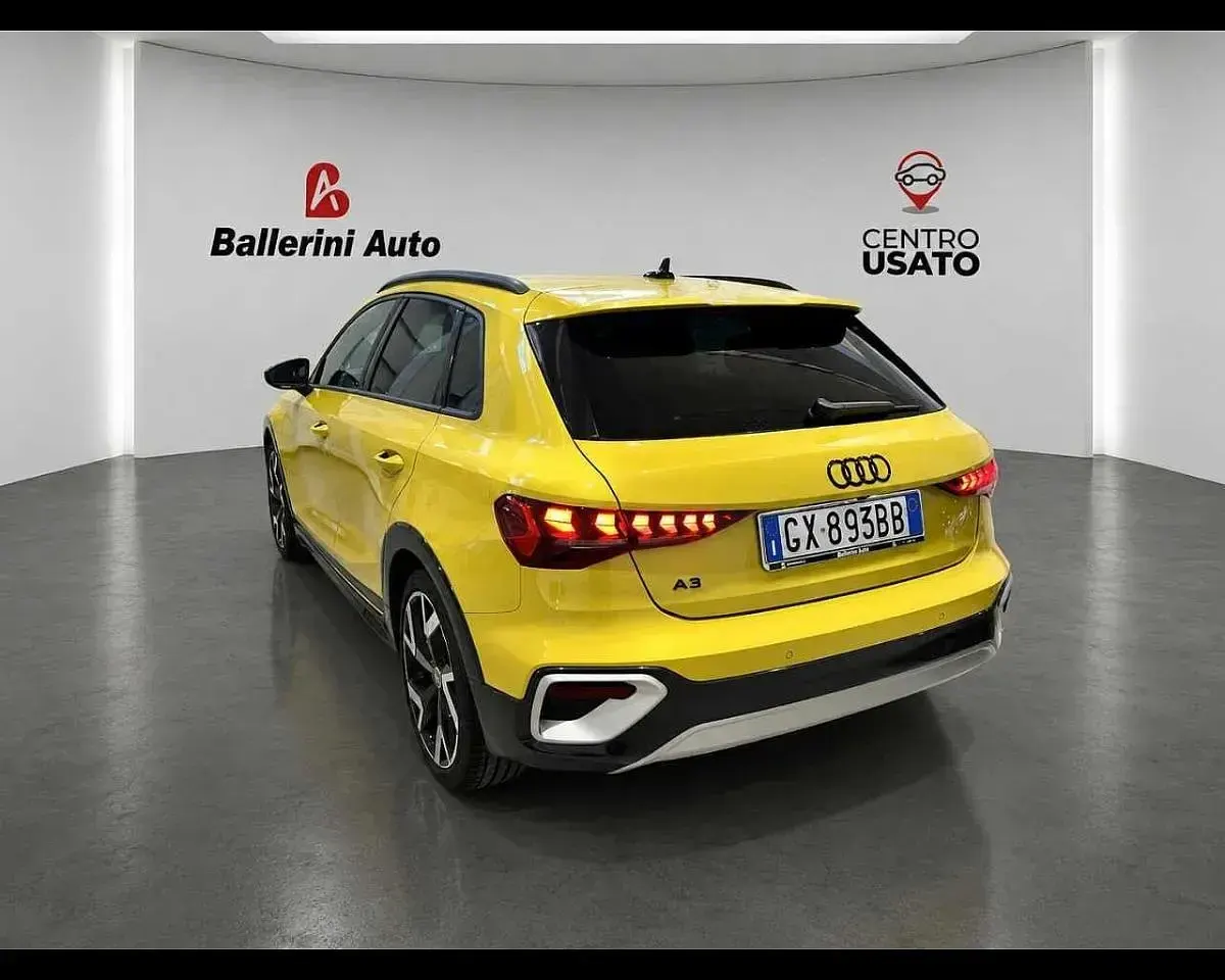 Usata Audi A3 S-Line 150 CV (110 kW) 2024 Giallo Berlina