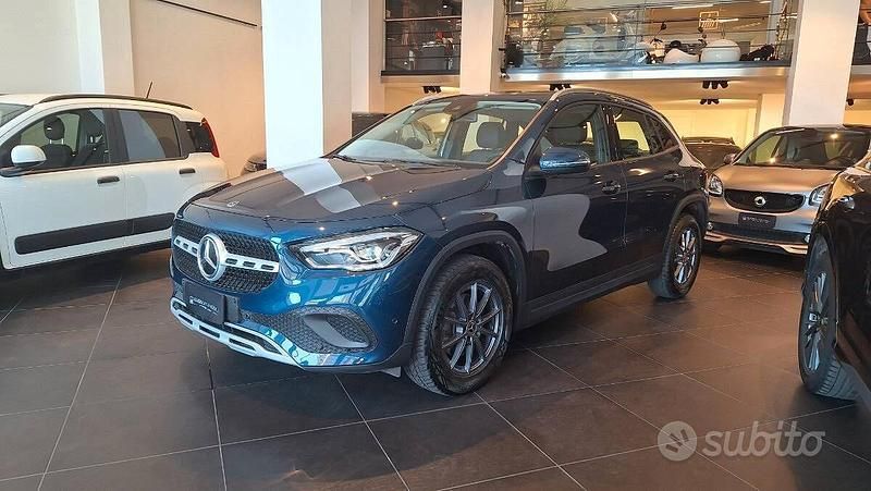 Blu/azzurro Usata 2021 Mercedes GLA200 Business SUV | 31.790 € (Ottimo prezzo) - Immagine 1/4