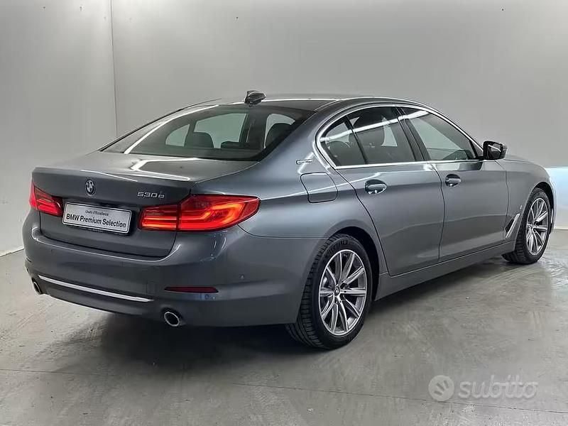Usata BMW 530e Luxury Line 252 CV (185 kW) 2018 Vari colori Berlina