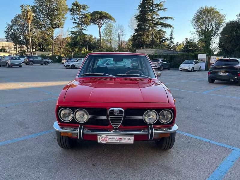 Usata Alfa Romeo Alfetta 122 CV (89 kW) 1972 Rosso Berlina
