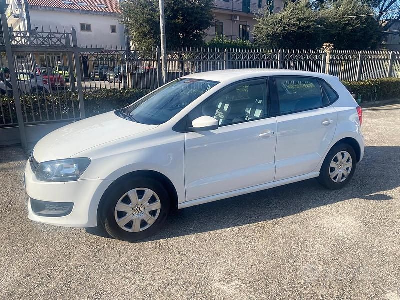 Usata VW Polo Trendline 102 CV (75 kW) 2012 Bianco Berlina