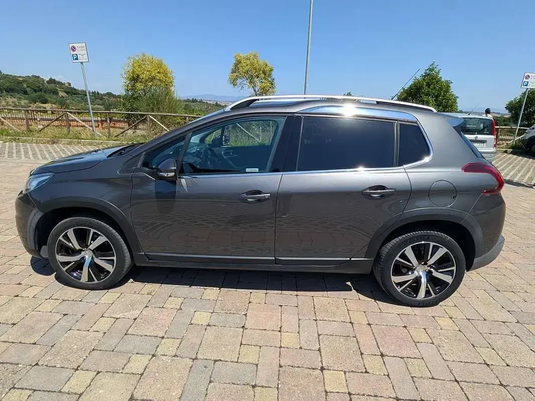 Usata Peugeot 2008 Allure 99 CV (72 kW) 2018 Grigio SUV