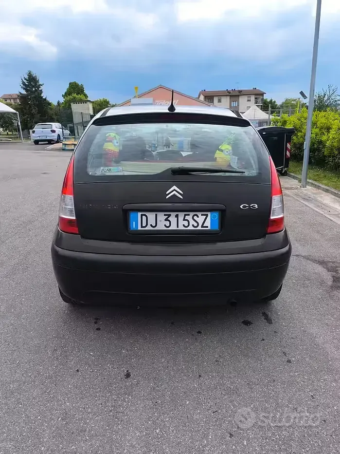 Usata Citroën C3 68 CV (50 kW) 2007 Nero Berlina