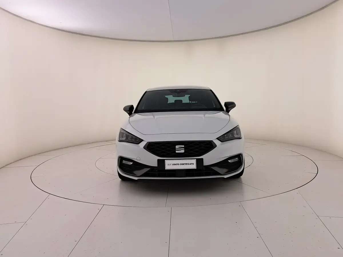 Usata Seat Leon FR 150 CV (110 kW) 2023 Bianco nevada Berlina