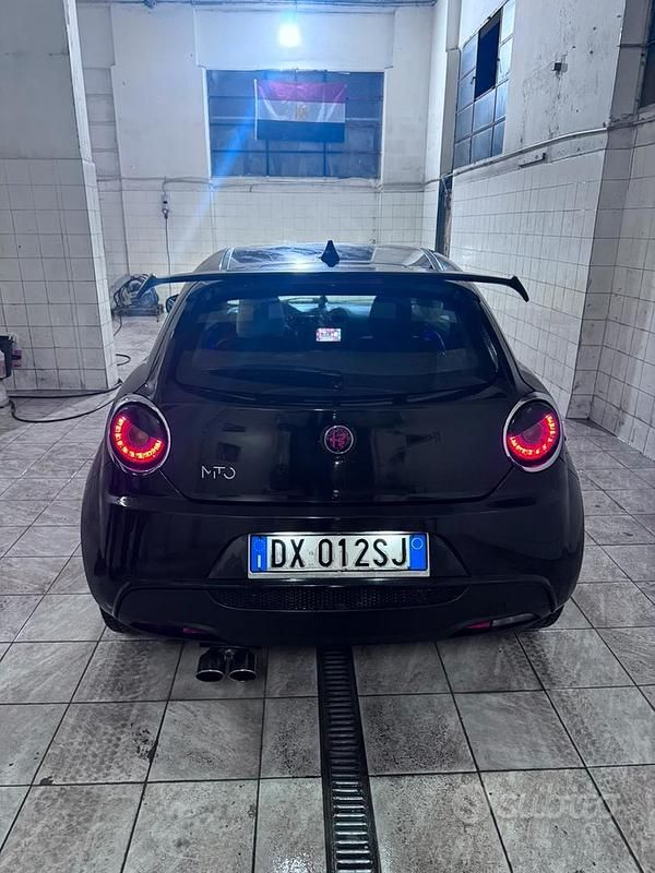 Nero Usata 2009 Alfa Romeo MiTo Due volumi | 3800 € - Immagine 1/4