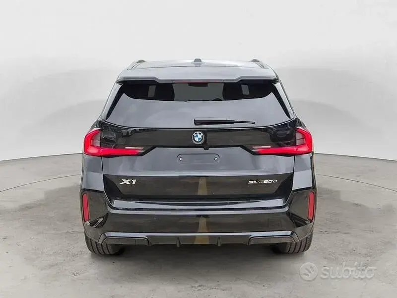 Ny BMW X1 Efficient Dynamics 150 HK (110 kW) 2026 Svart SUV