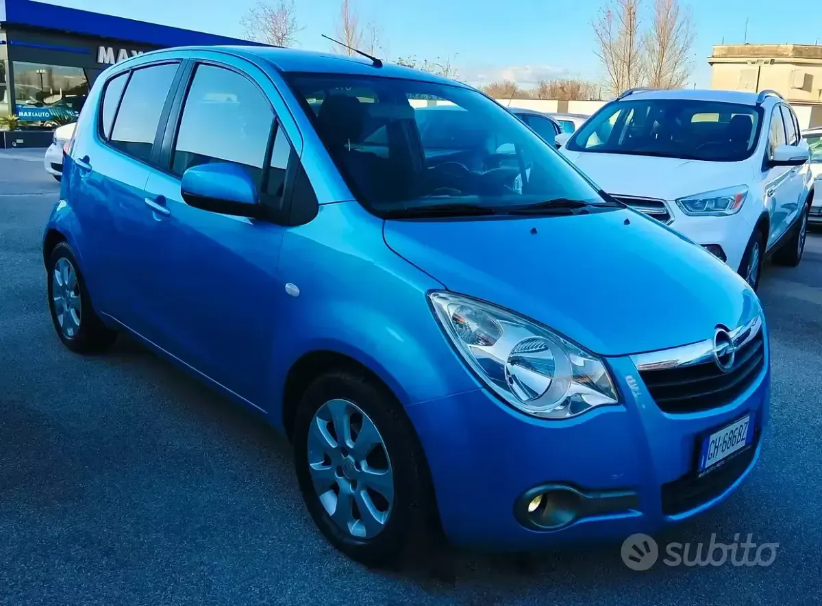Usata Opel Agila 86 CV (63 kW) 2010 Blu Utilitaria