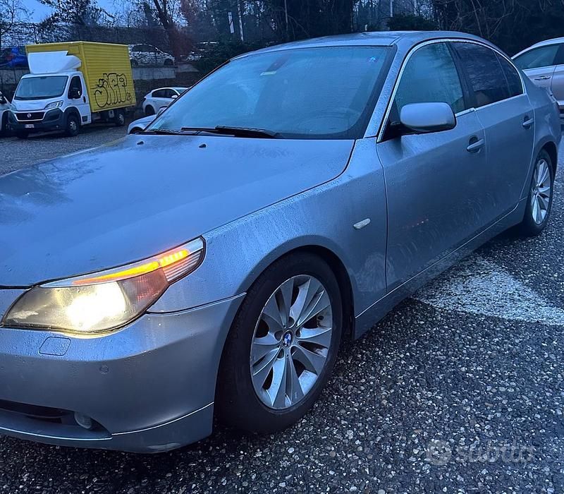 Usata BMW 530 218 CV (160 kW) 2004 Grigio Berlina