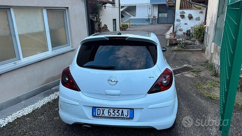 Usata Opel Corsa OPC 2009 Bianco Berlina