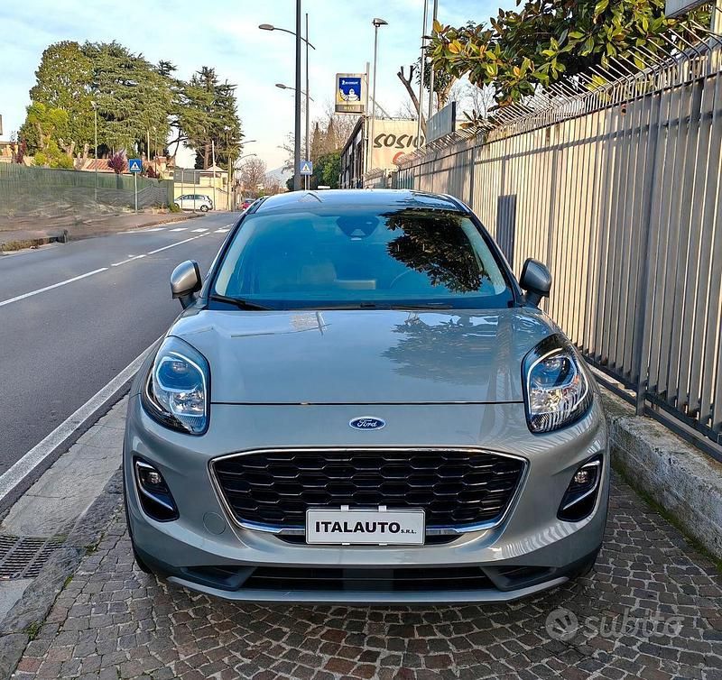 Usata Ford Puma Titanium 120 CV (88 kW) 2021 Grigio Berlina